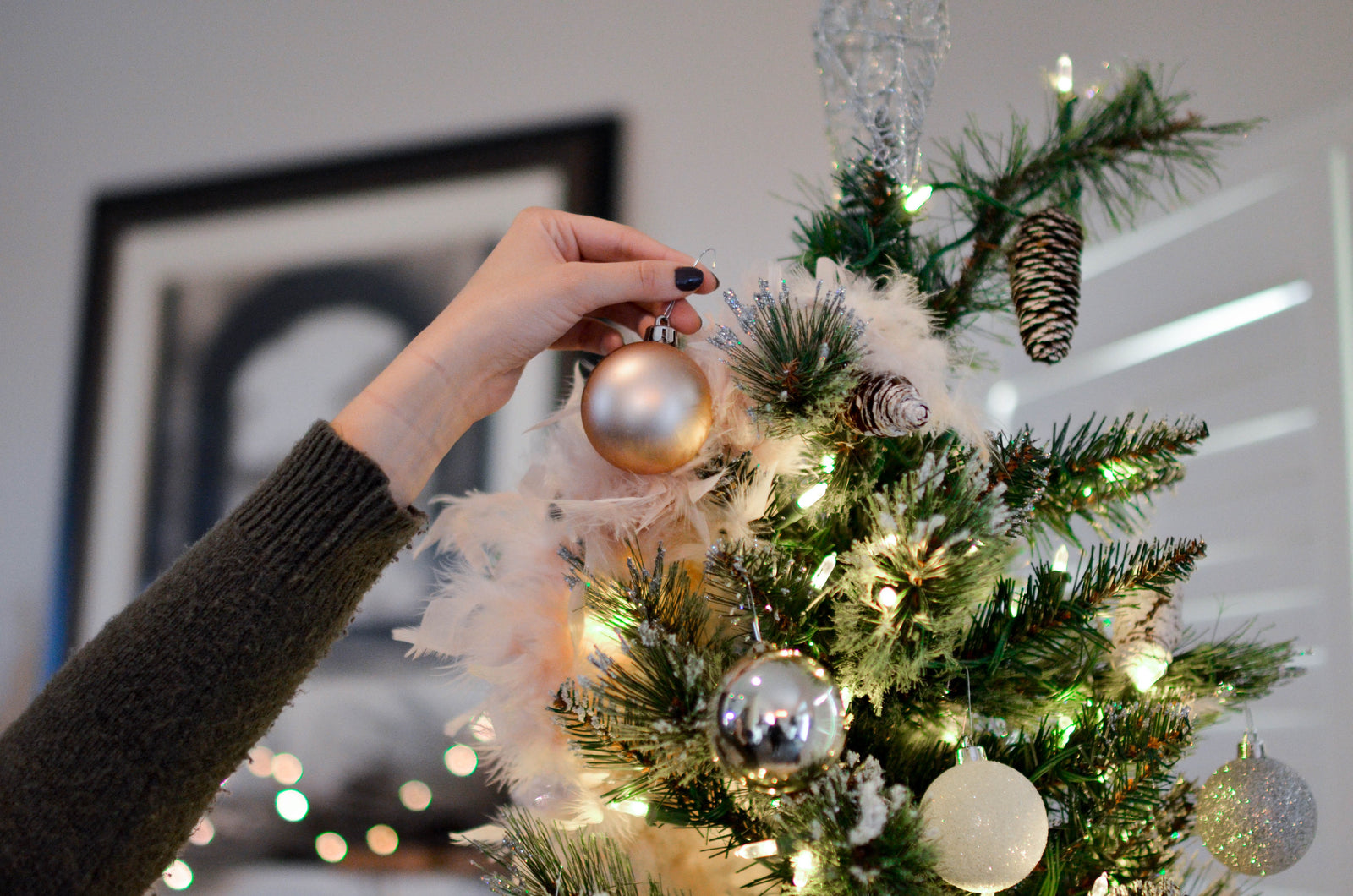5 Simple DIY Christmas Decorating Ideas For Getting into the Festive Spirit