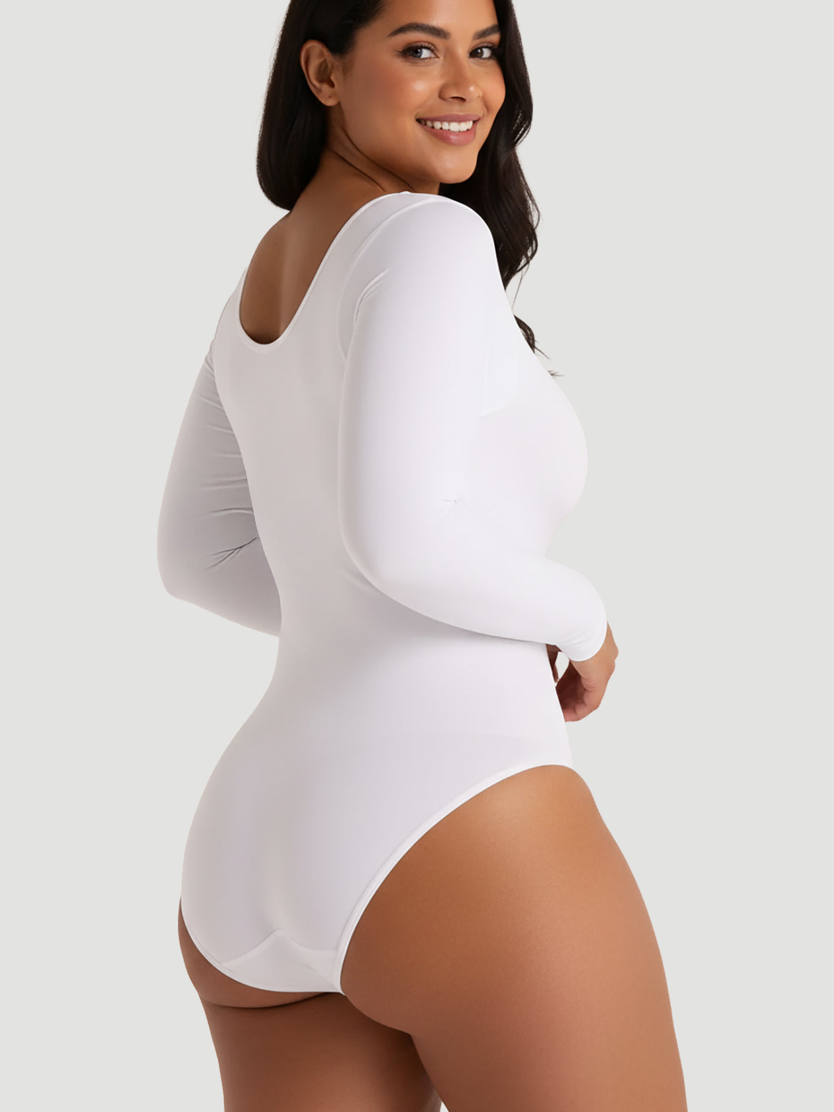 Long-Sleeve Seamless Sculpt Shapewear Bodysuit