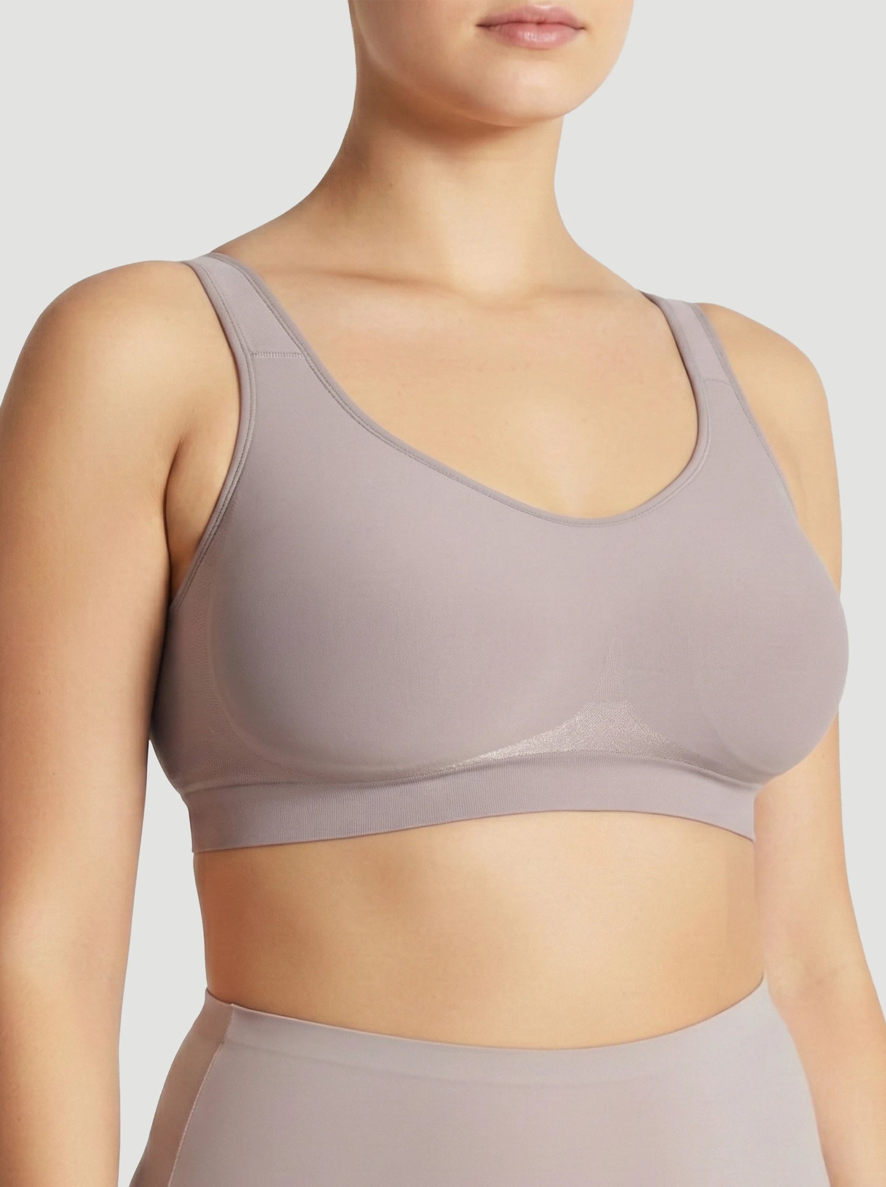 Adjustable Wire Free Shaper Bra (Cups A-FF) + FREE Bra Extender