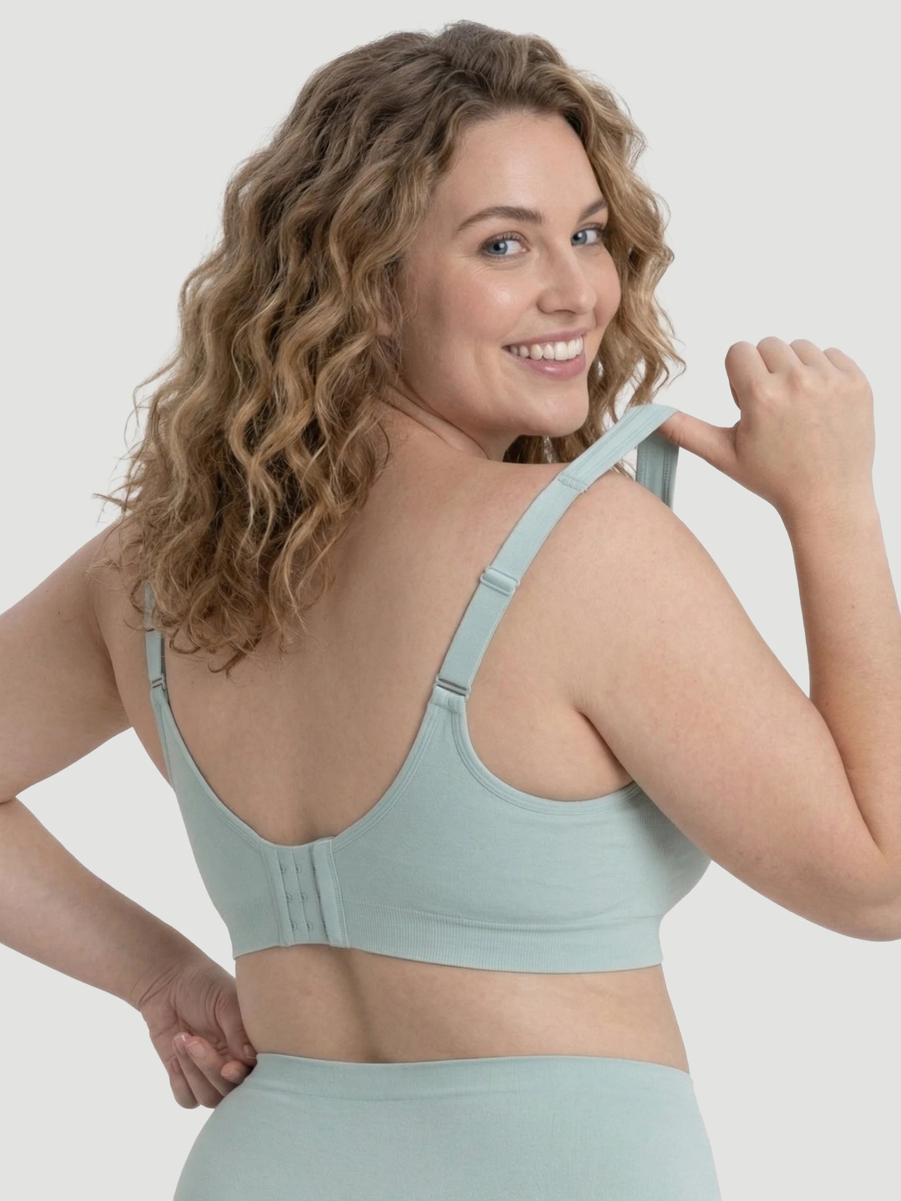 Adjustable Wire Free Shaper Bra (Cups A-FF) + FREE Bra Extender
