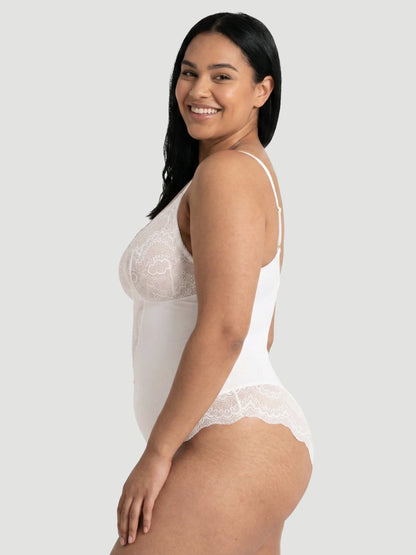 ملابس داخلية لتشكيل الجسم من الدانتيل
